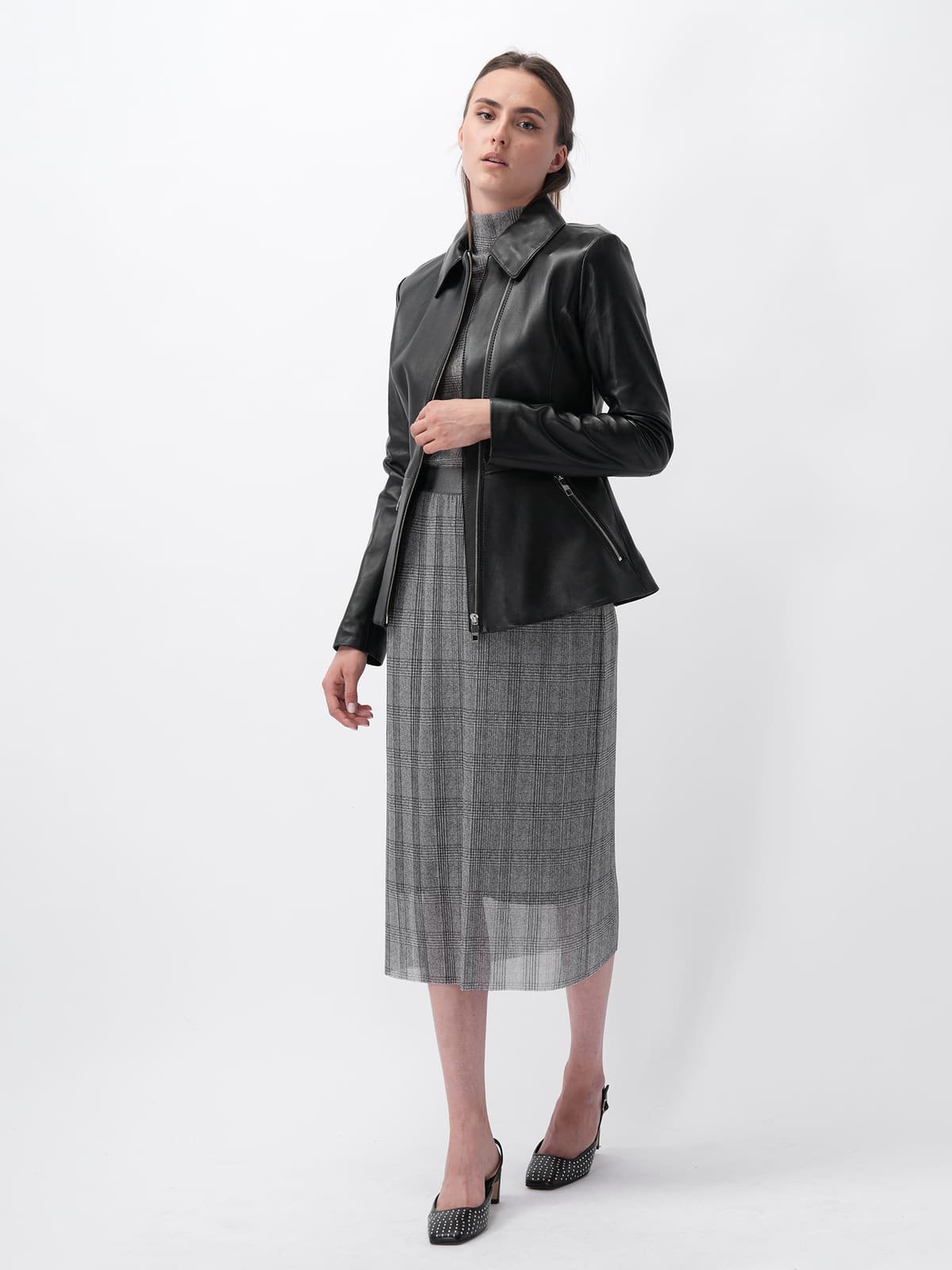 Runway Look — Leder und Karo